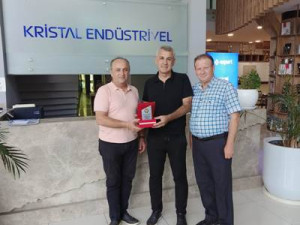 ALTIN KEPÇE TURİZM ve AŞÇILAR DERNEĞİ OLARAK CRYSTAL ENDÜSTRİYEL SORUMLUSU Sn:RAMAZAN KAYNAKÇI BEYİ MAKAMINDA ZİYARET ETTİK.