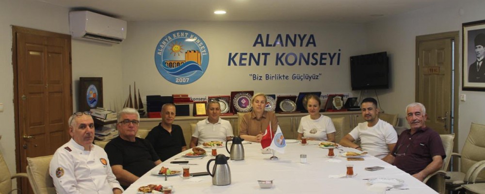 ALTIN KEPÇE TURİZM ve AŞÇILAR DERNEĞİ KENT KONSEYİNDE KAHVALTIYA KATILDI.
